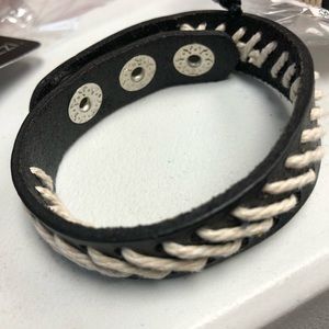 Brand New. Never been worn. Paparazzi Urban style/different color bracelets.